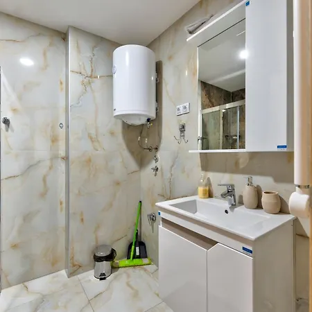 Apartment Vip Bogic 79 *
